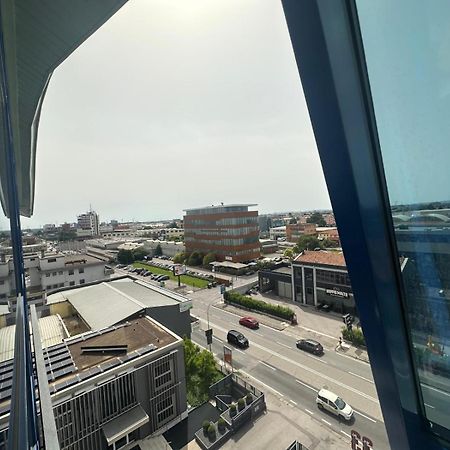 Main Street Verona Fiera Destiny Home 11 Екстериор снимка